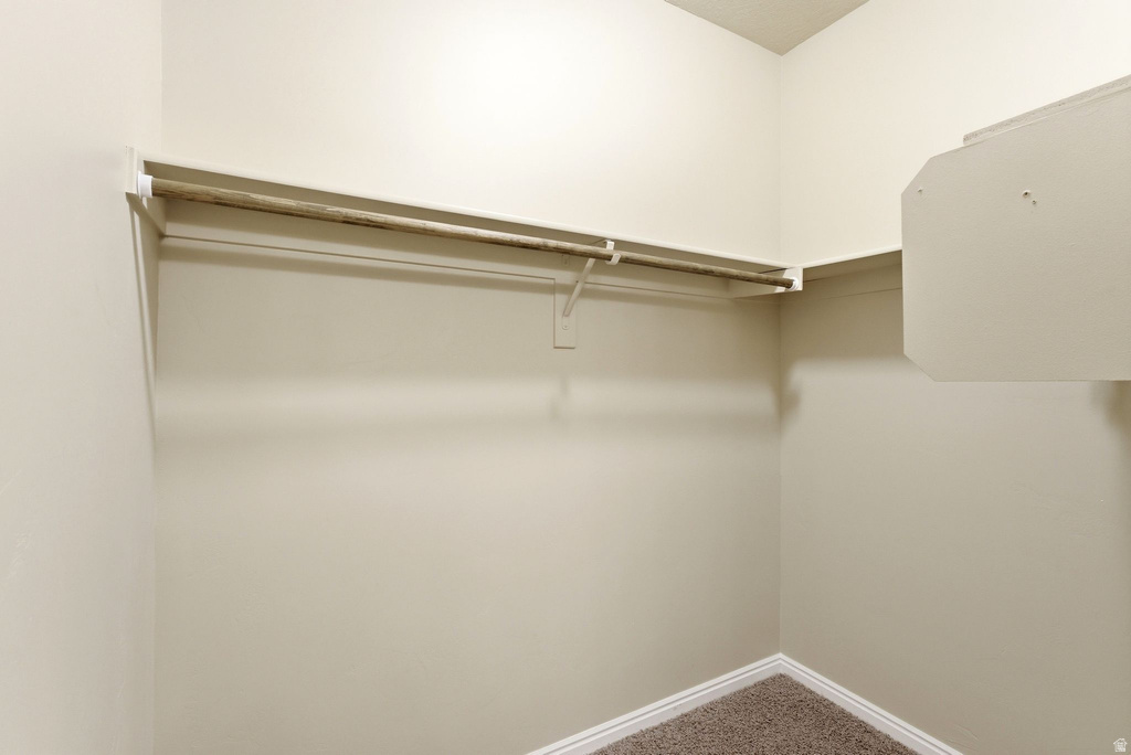 897 HALSTEAD DR North Salt Lake, UT 84054