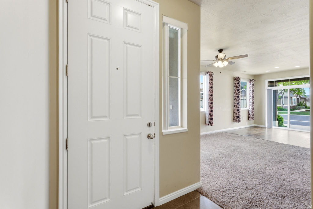 897 HALSTEAD DR North Salt Lake, UT 84054