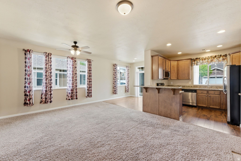 897 HALSTEAD DR North Salt Lake, UT 84054