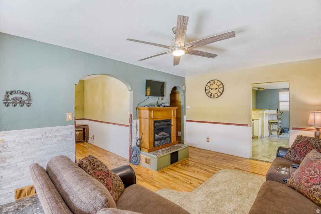 2887 S 9050 W Magna, UT 84044