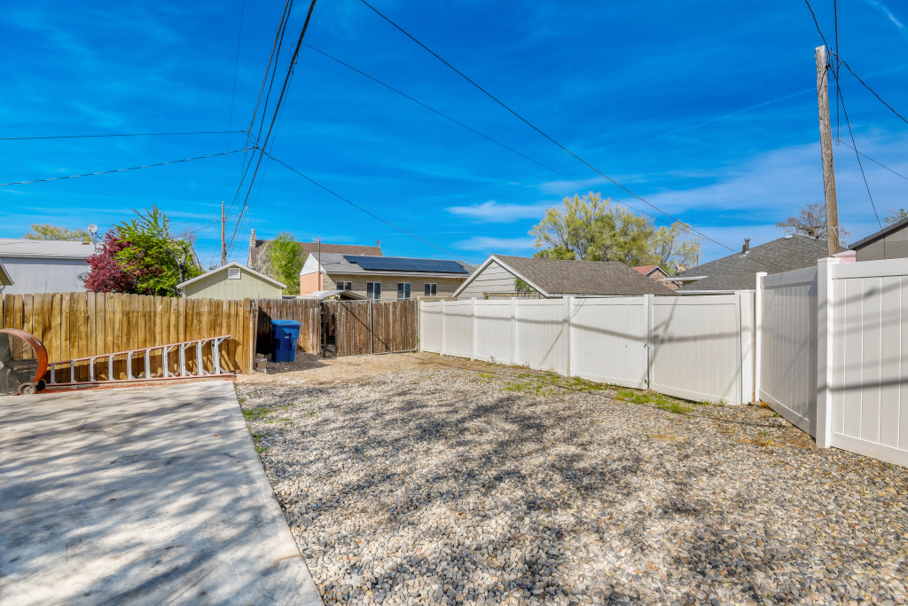 2887 S 9050 W Magna, UT 84044