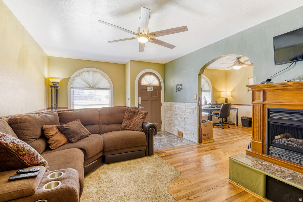 2887 S 9050 W Magna, UT 84044