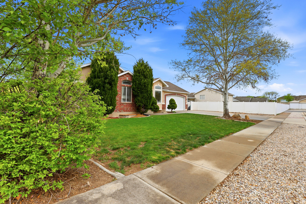 7745 S 5080 W West Jordan, UT 84081