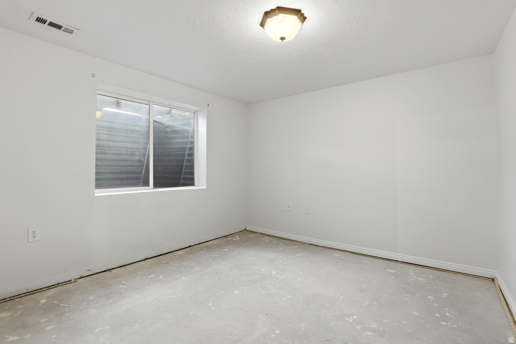 7745 S 5080 W West Jordan, UT 84081