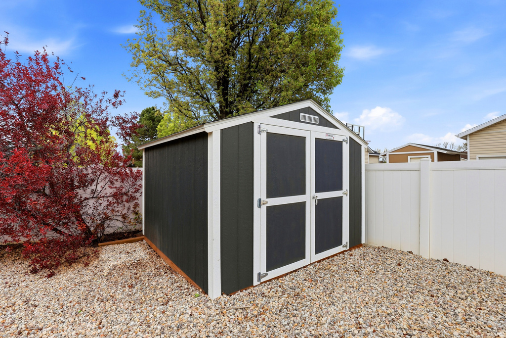 7745 S 5080 W West Jordan, UT 84081