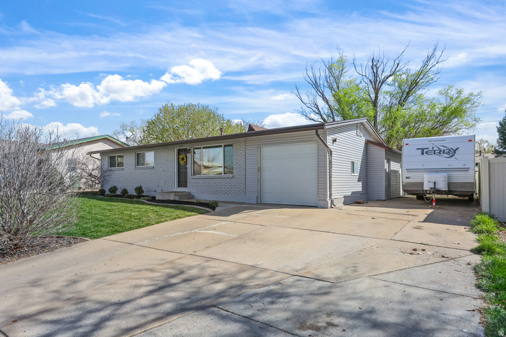 1543 S MARILYN DR Syracuse, UT 84075