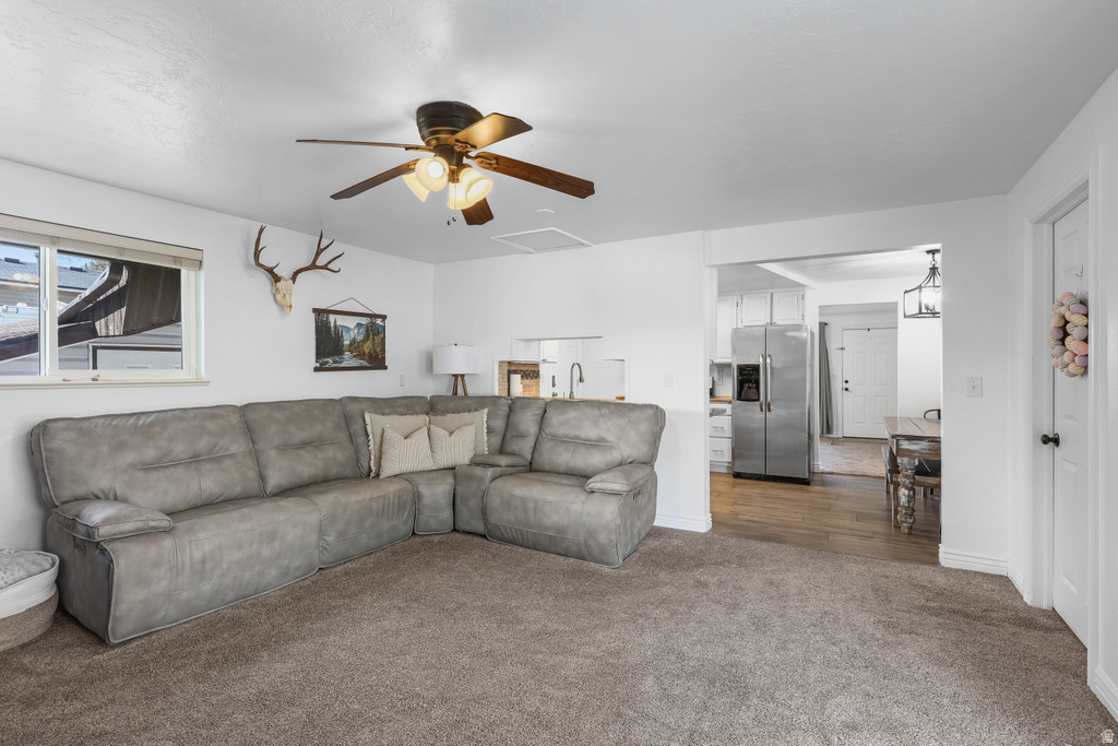 1543 S MARILYN DR Syracuse, UT 84075