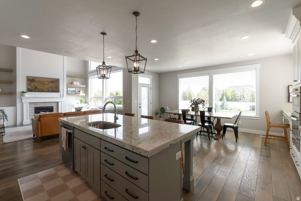 2461 W 700 N Lehi, UT 84043