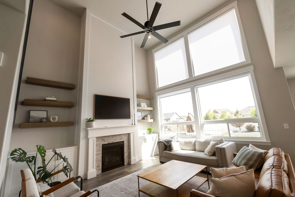 2461 W 700 N Lehi, UT 84043