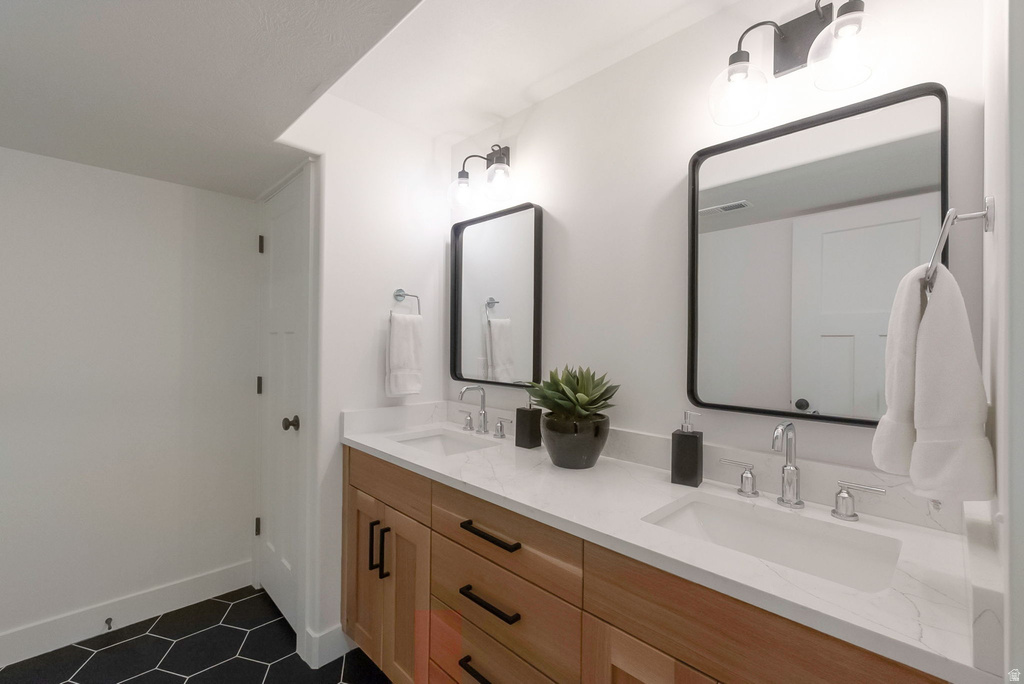 2461 W 700 N Lehi, UT 84043