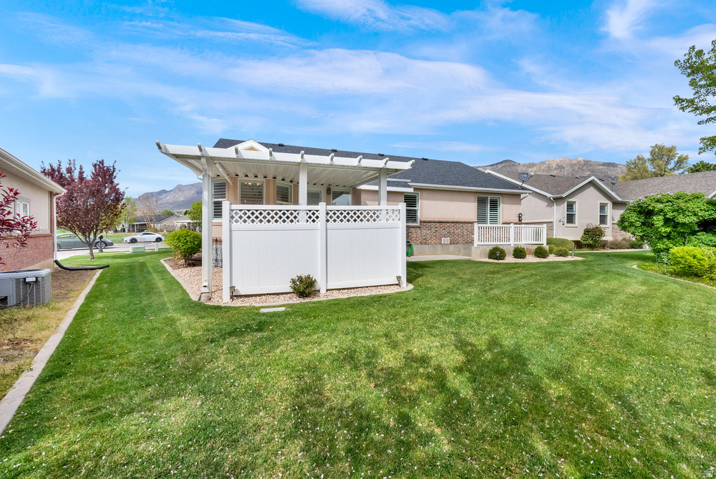 543 E 2300 N North Ogden, UT 84414