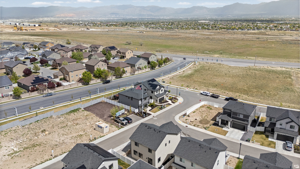 6632 S GLADE CREEK DR West Jordan, UT 84081