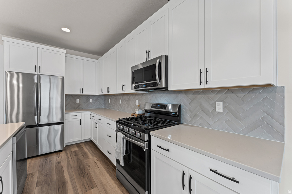 6632 S GLADE CREEK DR West Jordan, UT 84081