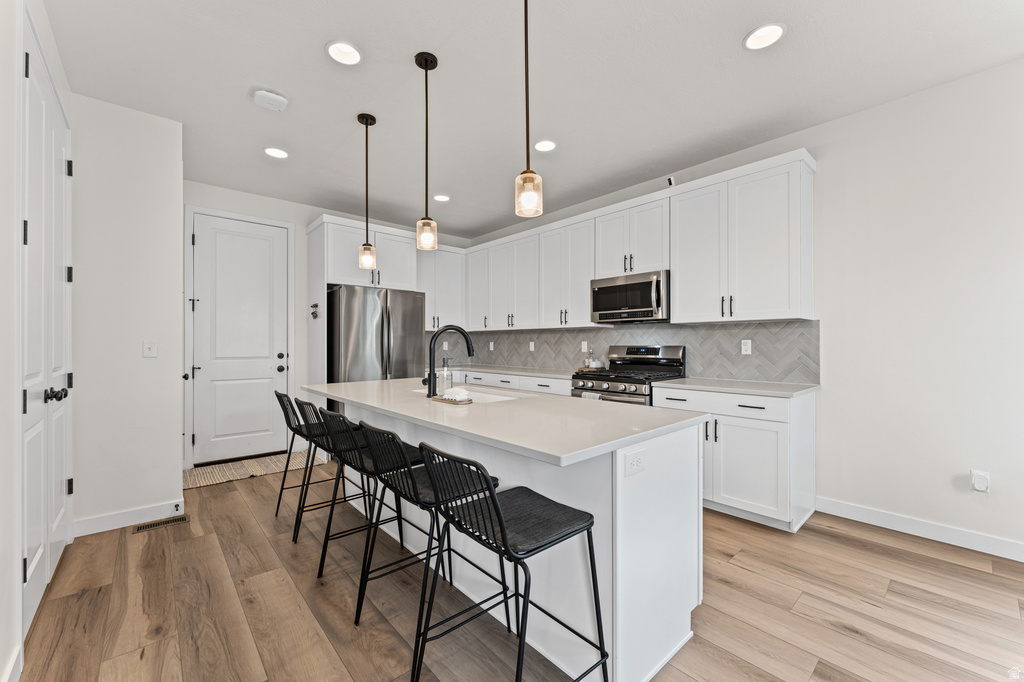 6632 S GLADE CREEK DR West Jordan, UT 84081