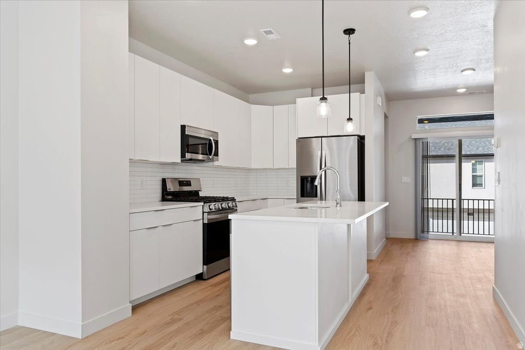 822 W IVYWELL LN #217 North Salt Lake, UT 84054