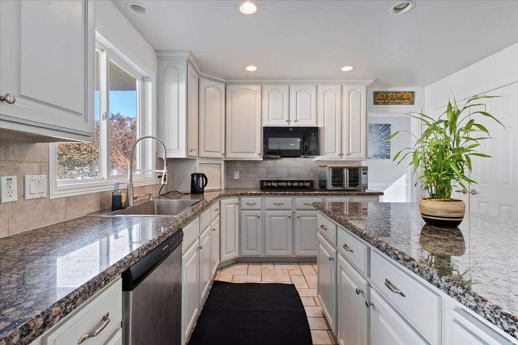 4828 S BROWN VILLA CV Salt Lake City, UT 84123