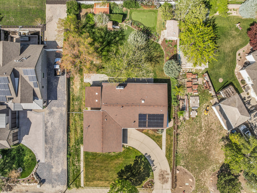 1893 E LINCOLN LN Holladay, UT 84124
