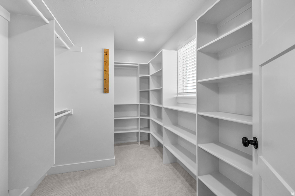 1893 E LINCOLN LN Holladay, UT 84124