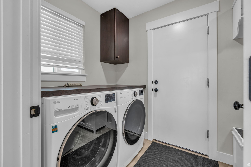 1893 E LINCOLN LN Holladay, UT 84124