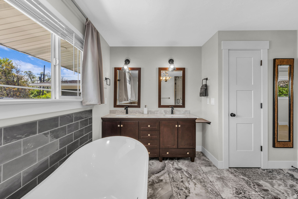 1893 E LINCOLN LN Holladay, UT 84124