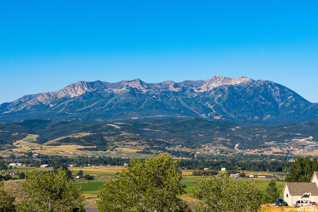 9028 E 950 N Huntsville, UT 84317