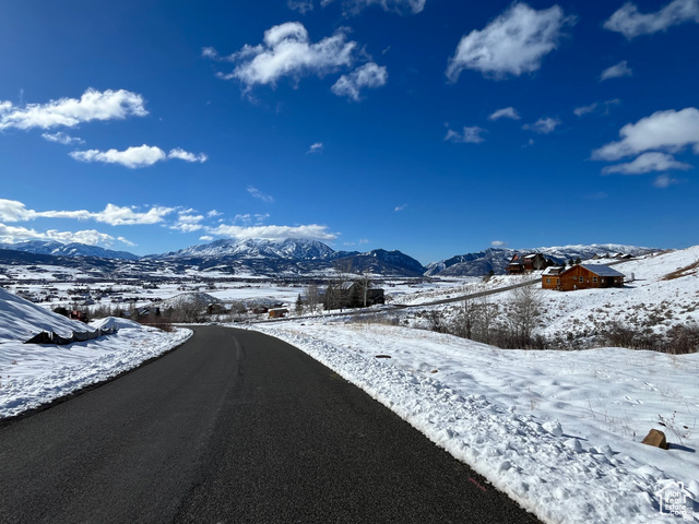 9028 E 950 N Huntsville, UT 84317