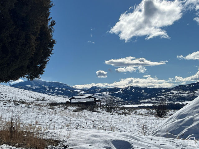 9028 E 950 N Huntsville, UT 84317
