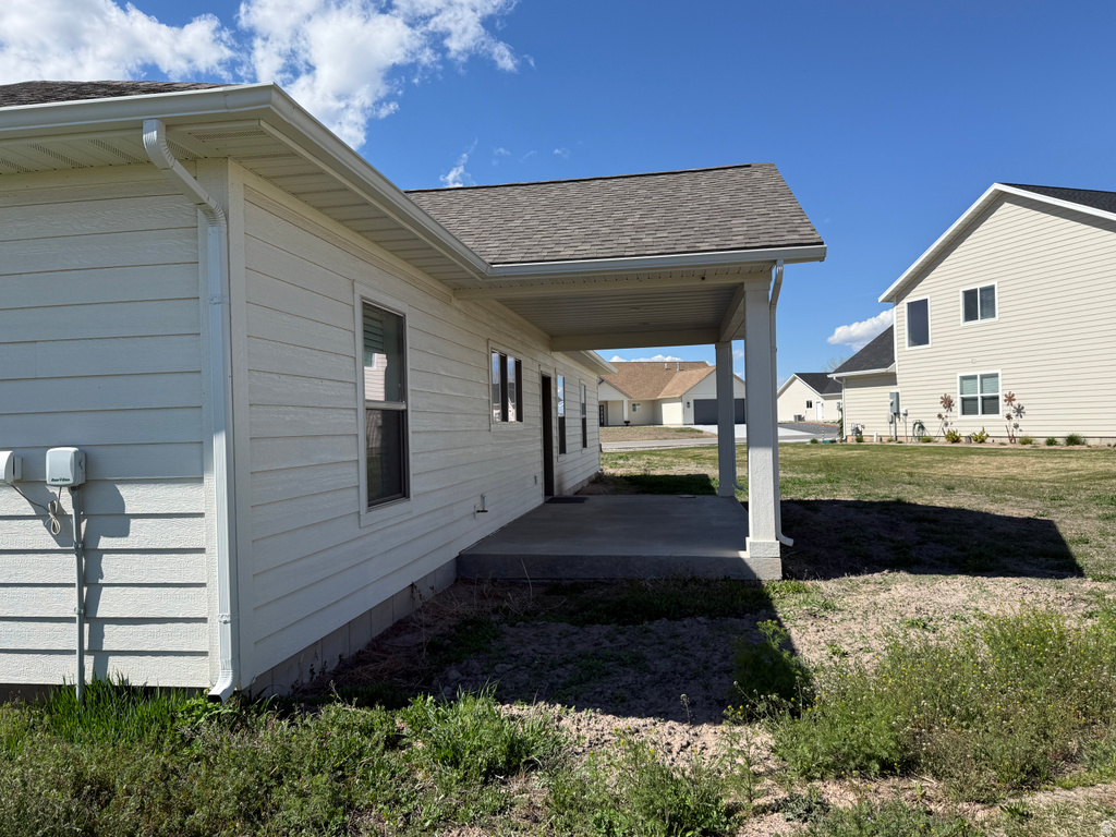 561 E EAGLE DR Preston, ID 83263