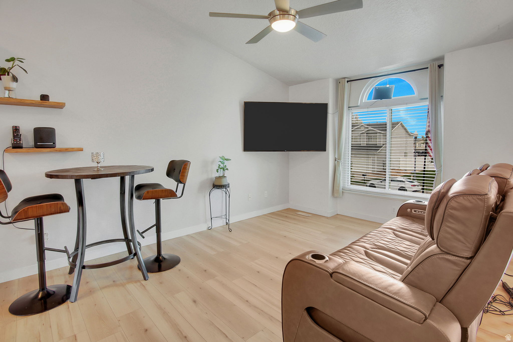 2113 W 2220 N Clinton, UT 84015