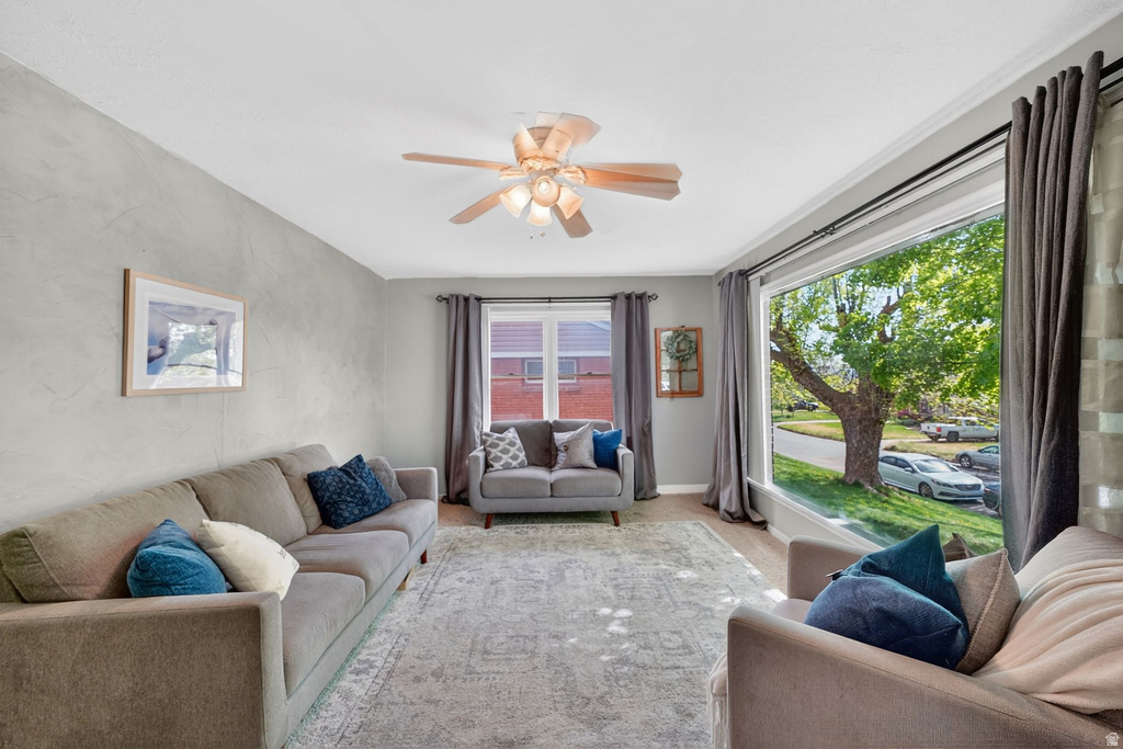 970 TYLER AVE Ogden, UT 84404