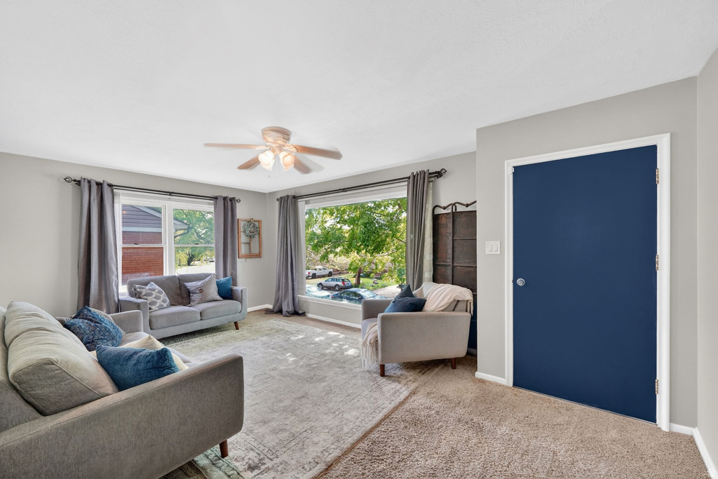 970 TYLER AVE Ogden, UT 84404