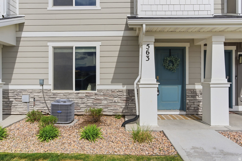 563 N WILLOW SPRINGS AVE Lehi, UT 84048
