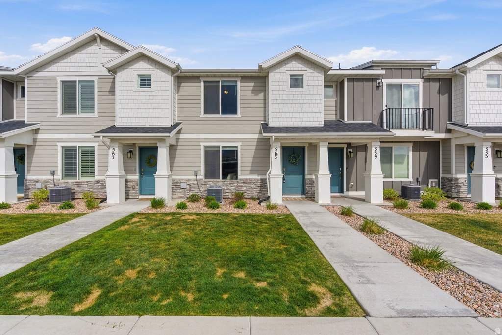 563 N WILLOW SPRINGS AVE Lehi, UT 84048