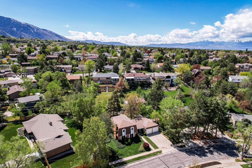2738 E SNOW MOUNTAIN DR Sandy, UT 84093