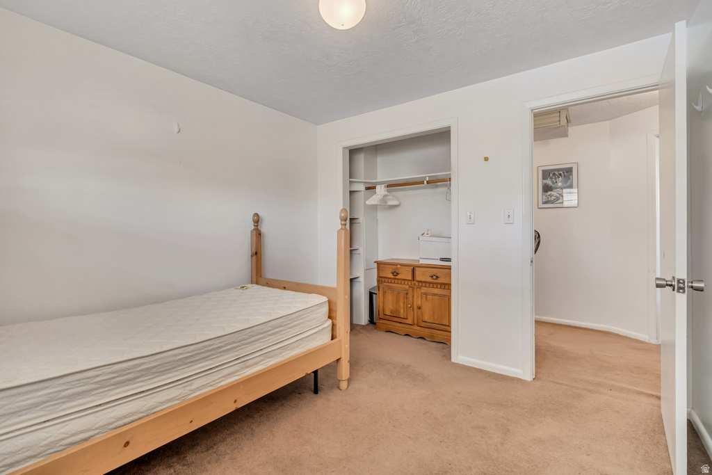 5841 S 2050 W Roy, UT 84067