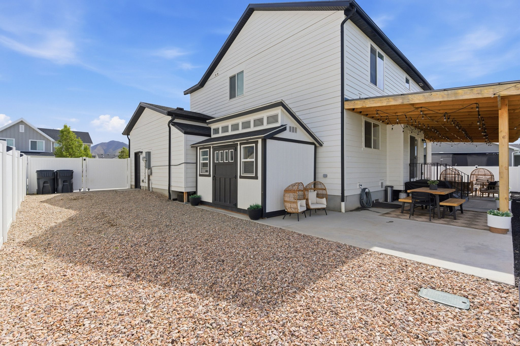 596 S MEADE ST Mapleton, UT 84664