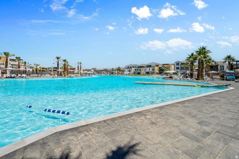 5599 S CARNELIAN PARKWAY #104 St George, UT 84790