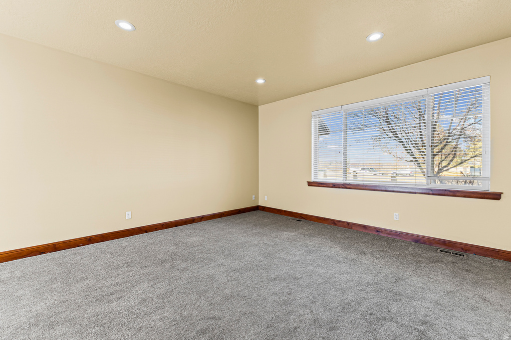 6563 S LOVENDAHLE CT Murray, UT 84107