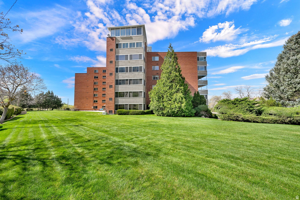 1785 E 29TH ST #208 Ogden, UT 84403