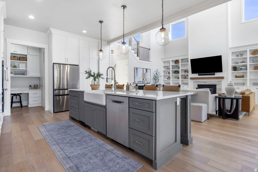 9558 N AVANYU DR Cedar Hills, UT 84062