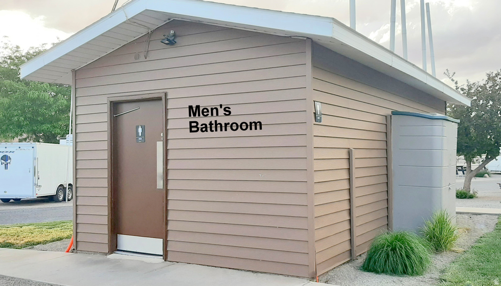 56  1261 N. MAIN ST. Moab, UT 84532