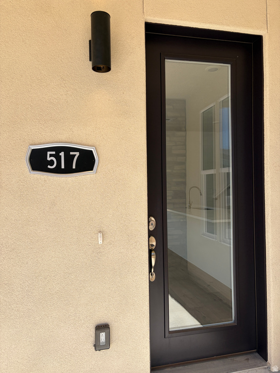 517 W OLIVE LANE photo 2