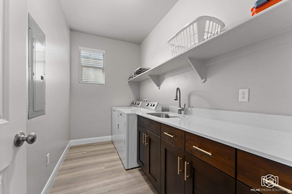 262 N LADERA DR Washington, UT 84780