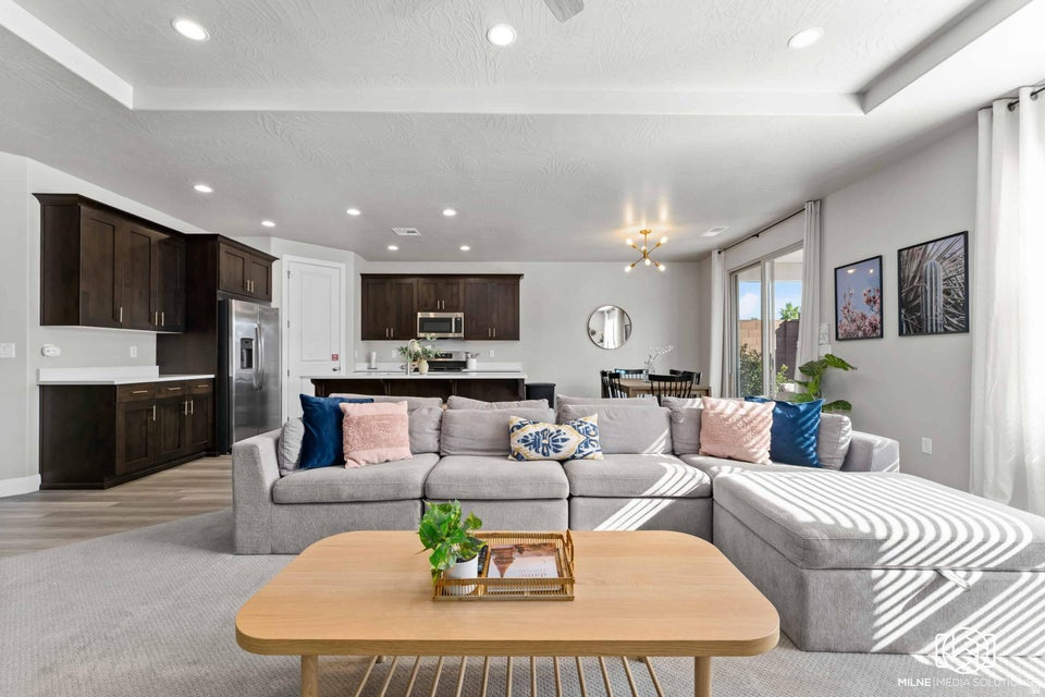 262 N LADERA DR Washington, UT 84780