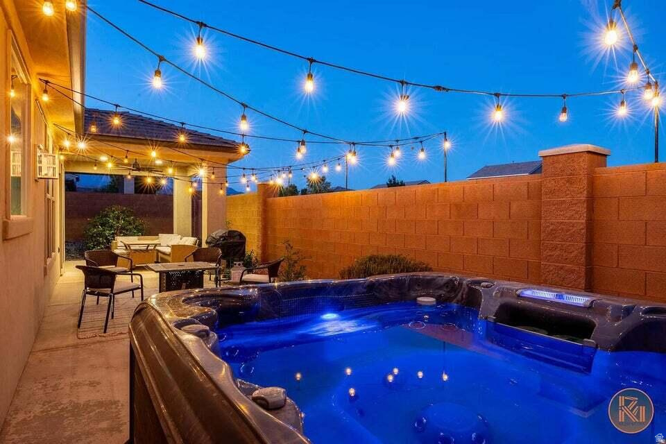 262 N LADERA DR Washington, UT 84780