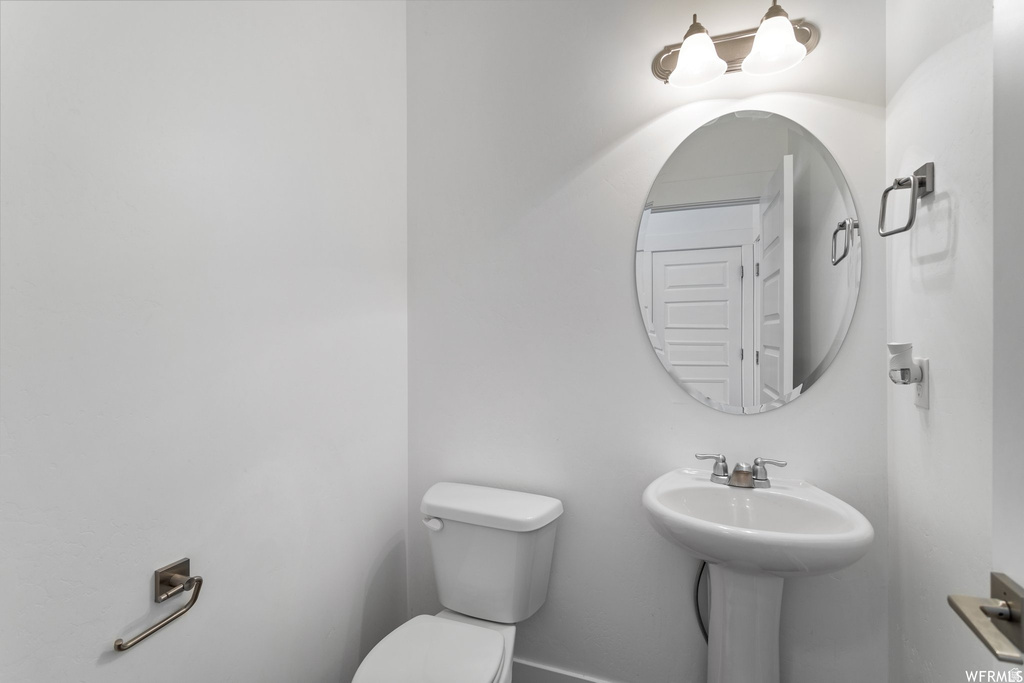 169 N 410 E Vineyard, UT 84059