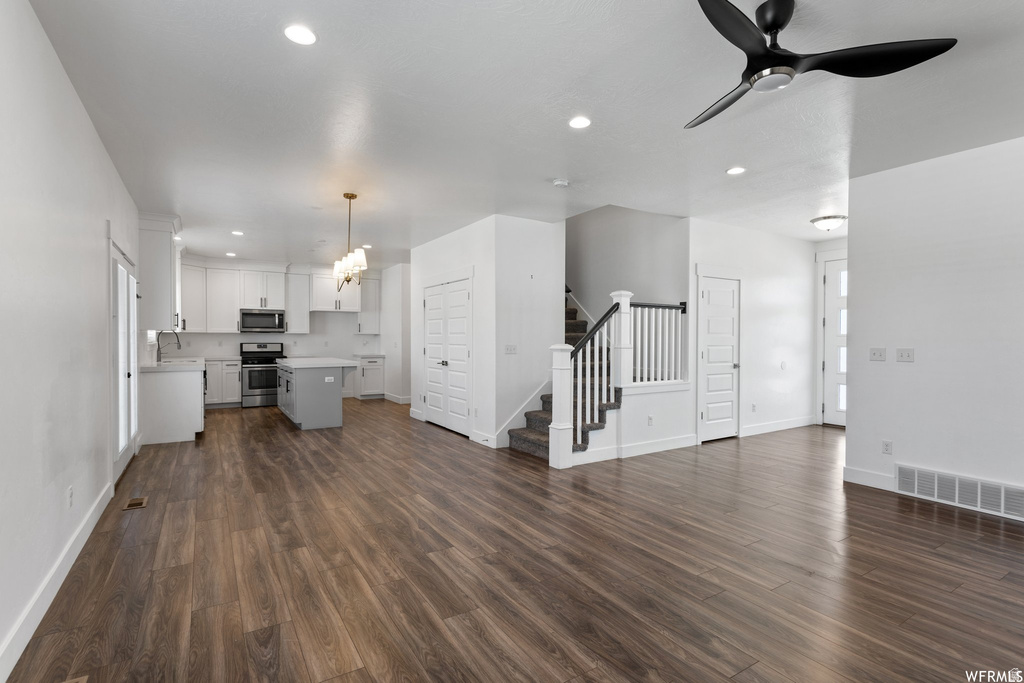 169 N 410 E Vineyard, UT 84059