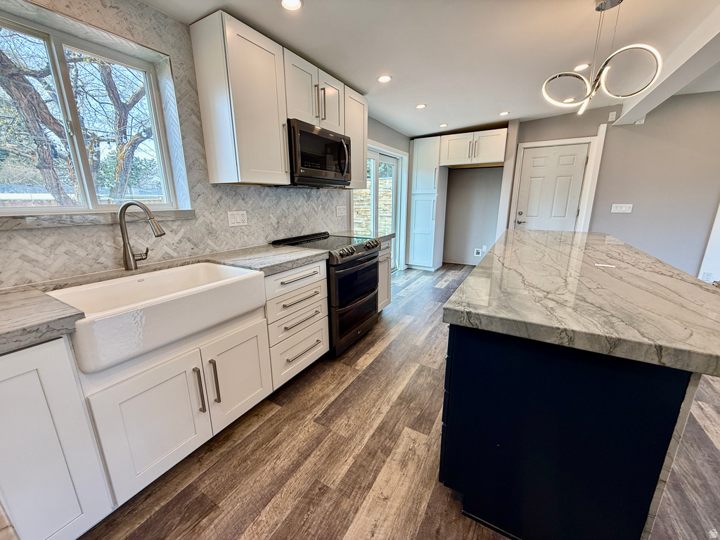 6784 S 1530 E Cottonwood Heights, UT 84121