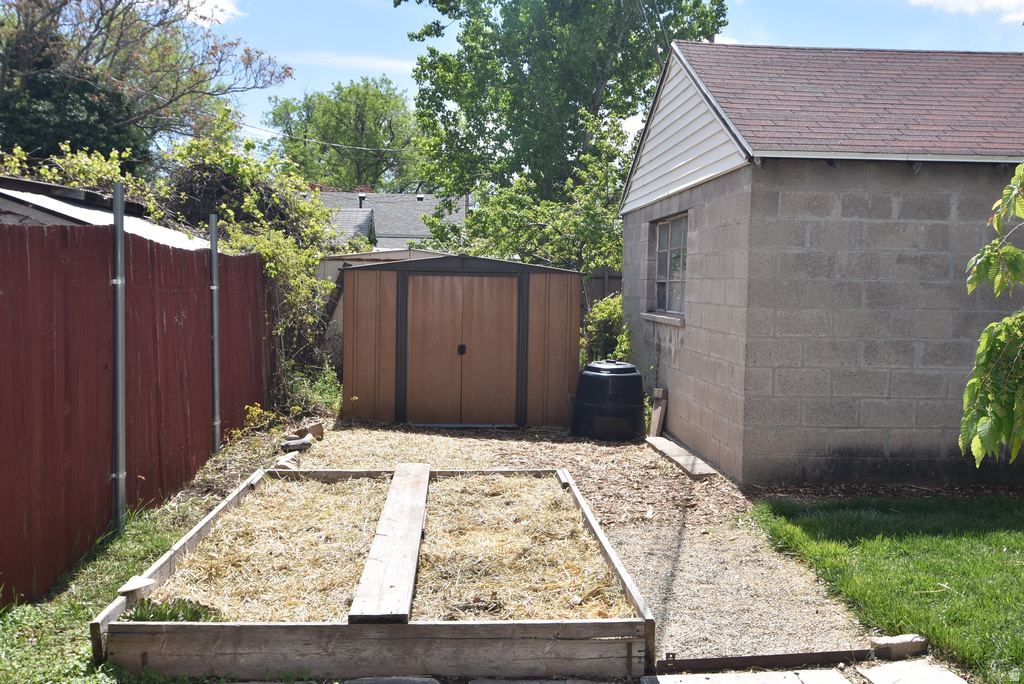 956 N VICTORIA WAY Salt Lake City, UT 84116