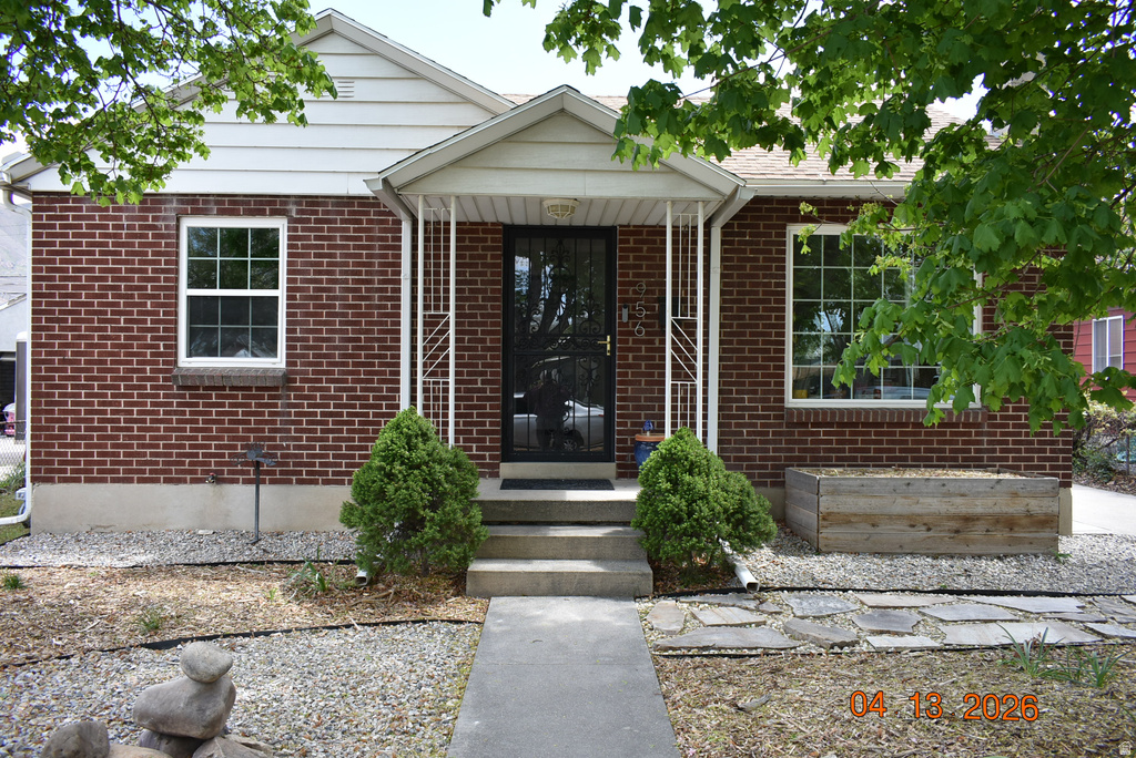 956 N VICTORIA WAY Salt Lake City, UT 84116